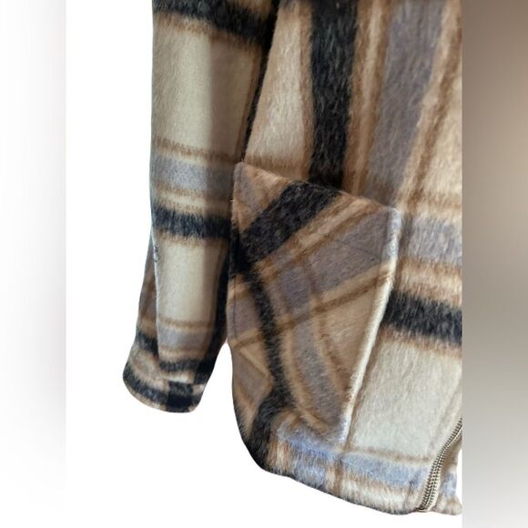 NWT Bagatelle Cream, Blue, Neutral Plaid Cropped Jacket | M - Picture 5 of 9